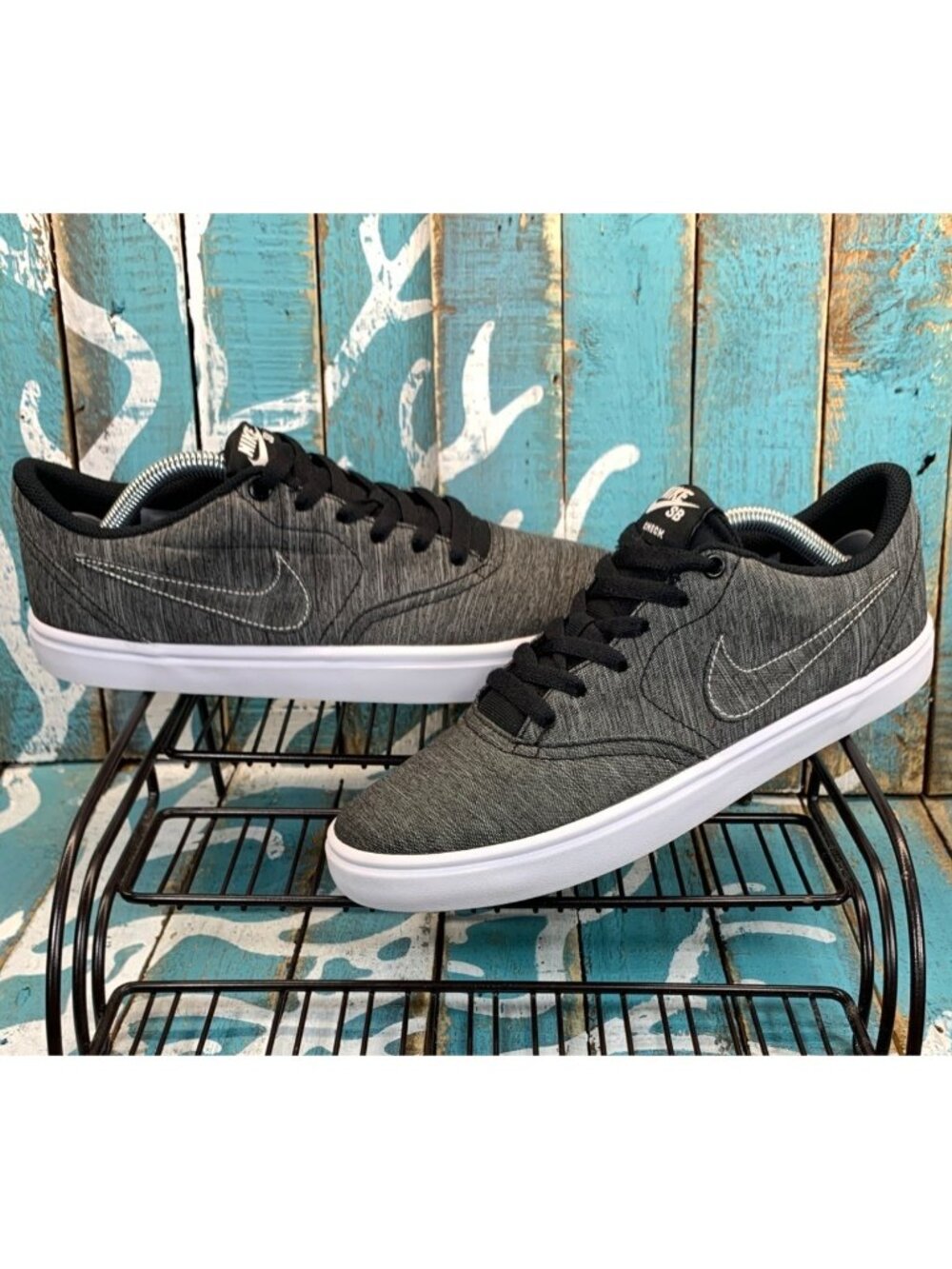 Nike SB Check Solarsoft Canvas Skateboarding Shoes 844493-001 Mens Size 7.5 EUC